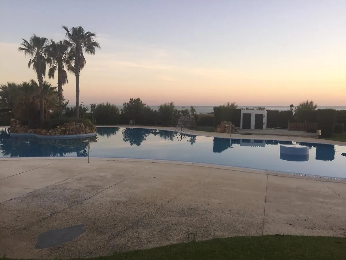 Apartment Front Beach Aticos & Apartamentos Zahara de los Atunes